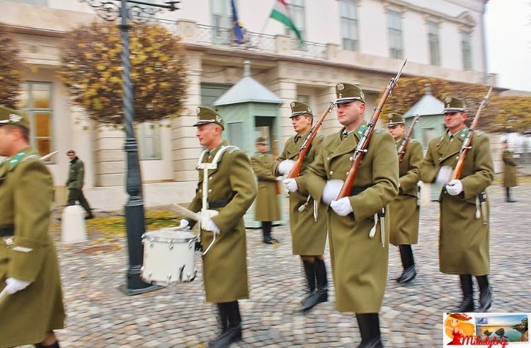 budapestguardiabuda2528750x4922529