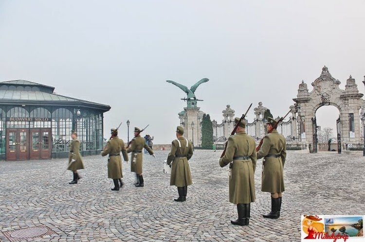 cambiodeguardiabudapest750x498