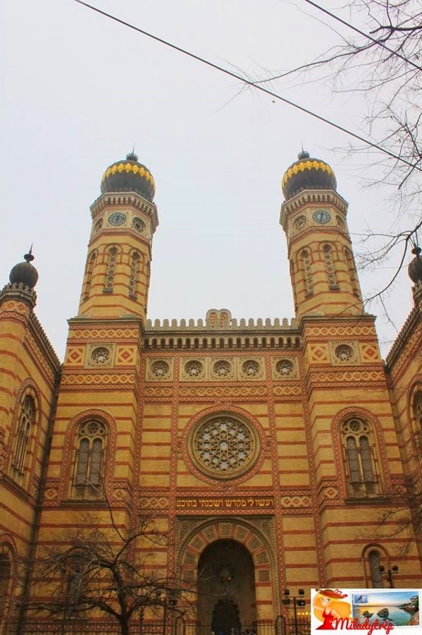 lagransinagogabudapest2528599x9002529