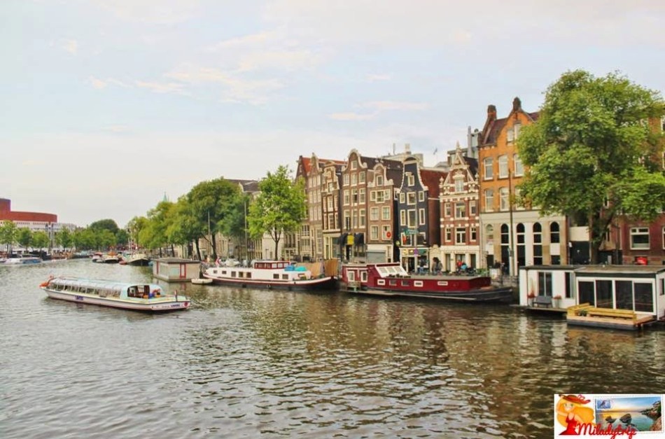 amsterdam2bstrolls