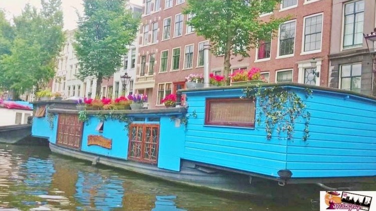 boat2bhouse2bamsterdam